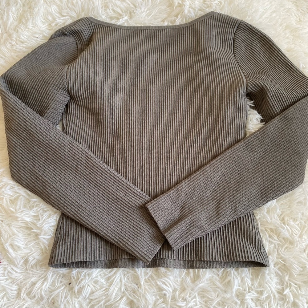 Aritzia Babaton Sculpt Knit Sweetheart Longsleeve - Picture 4 of 8